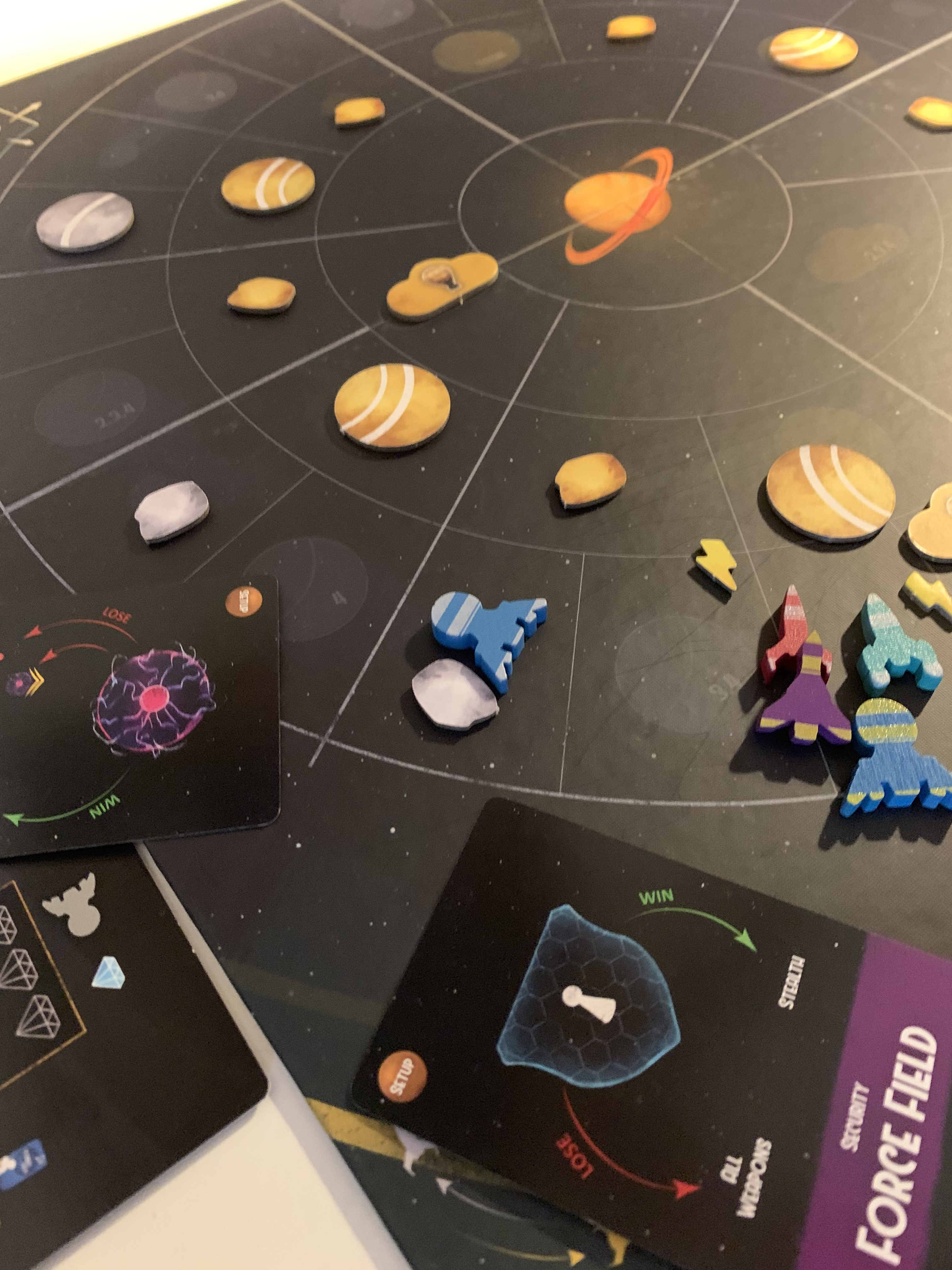 ION Dawn on Titan gioco da tavolo spazio in solitario