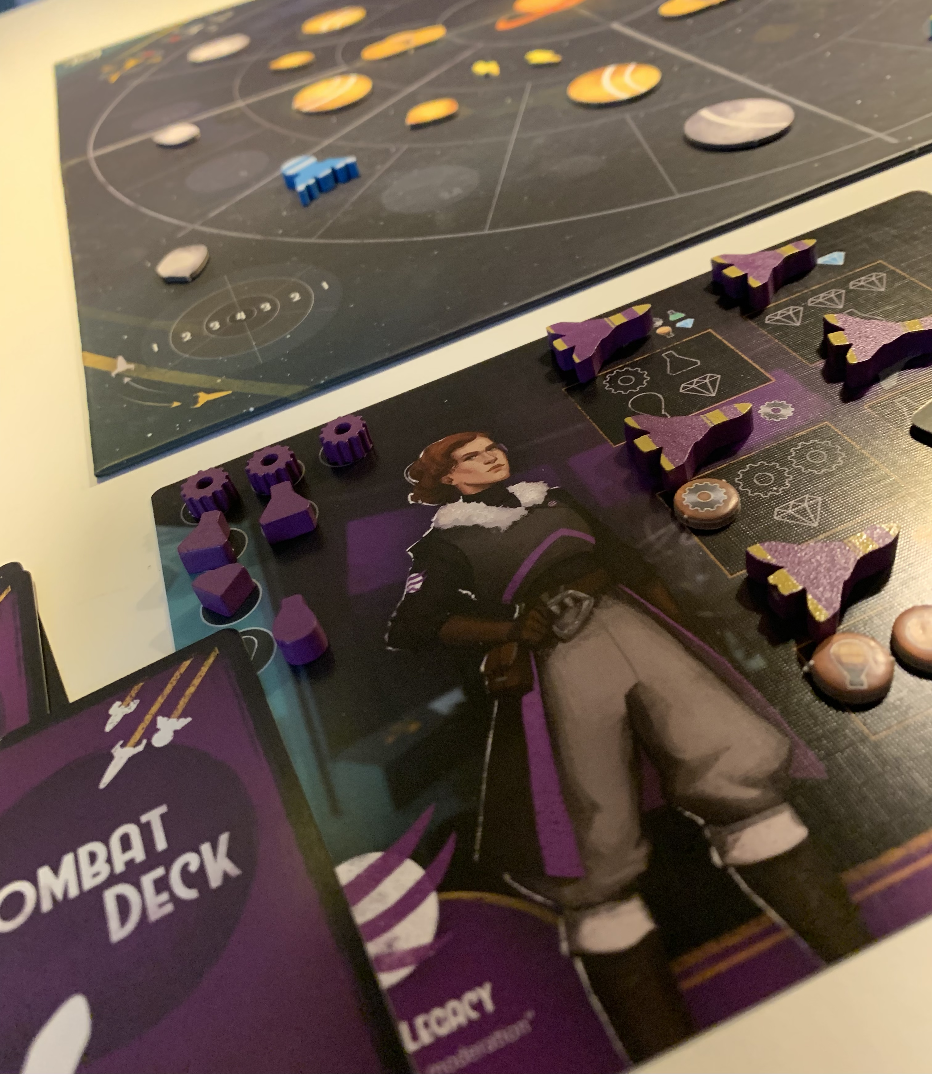 ION Games Dawn on Titan gioco da tavolo spazio tattico