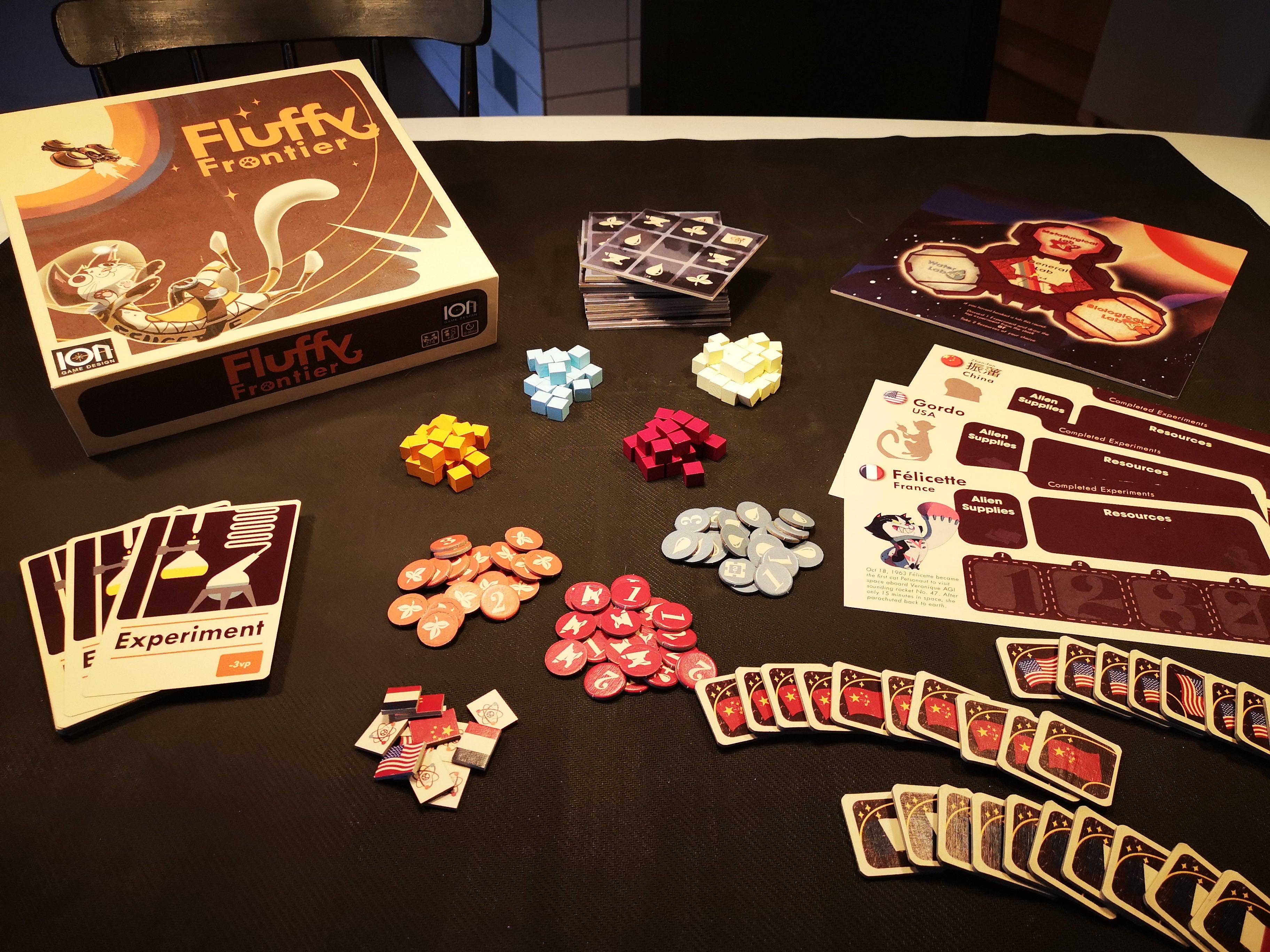 ION Games Fluffy Frontier gioco da tavolo famiglia Petsonauts