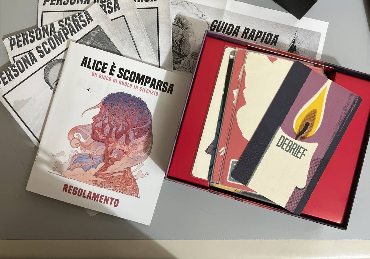 Raven Alice è Scomparsa gioco di ruolo in silenzio